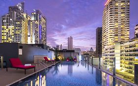 ทราเวลลอดจ์ สุขุมวิท 11